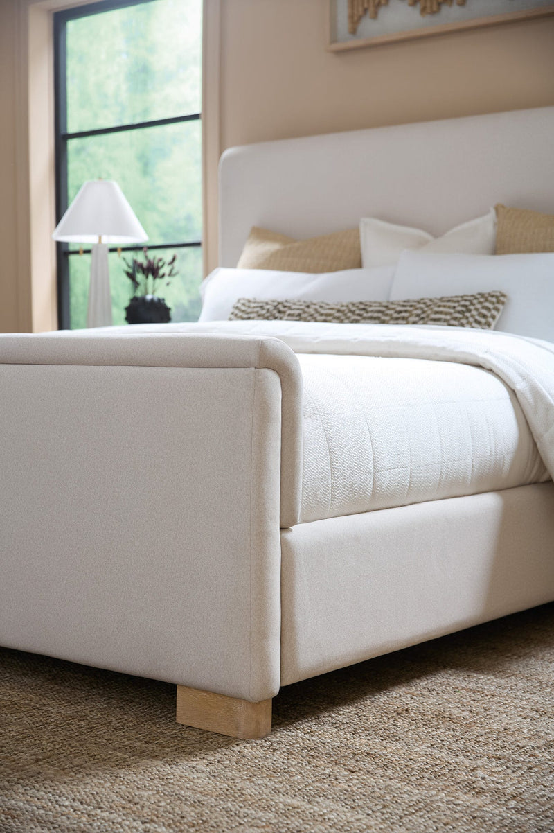 Banyon Bay Upholstered Bed