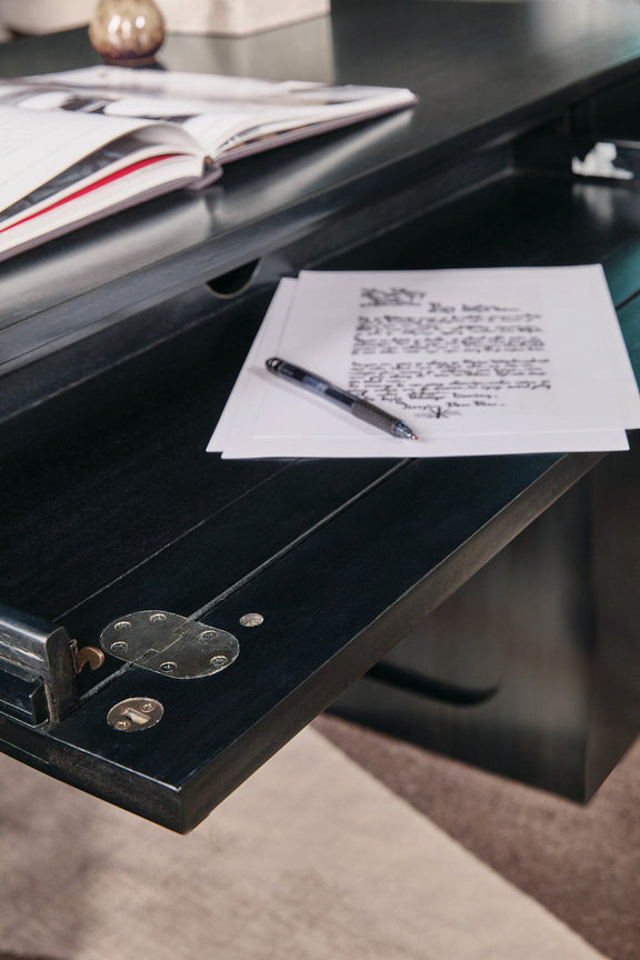 Kenzo Lift Adjustable-Height Desk