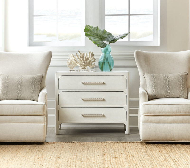 Serenity Cruiser Accent Chest - Sand Dollar