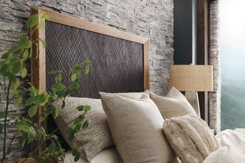 Big Sky Panel Bed
