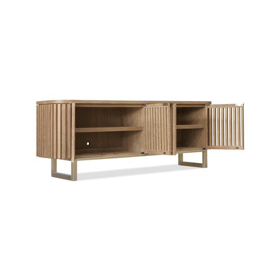 Commerce and Market Easton Entertainment Console