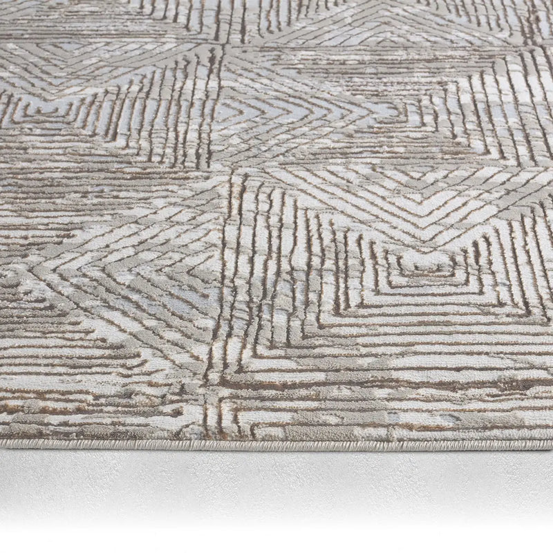 Eshe Rug in Walnut