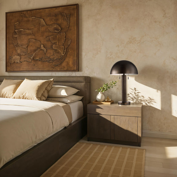 Incanta Table Lamp