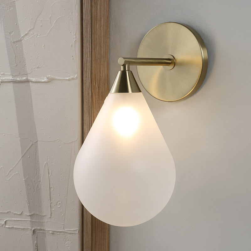 Luna Sconce