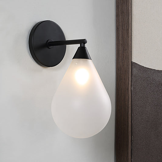 Lola Sconce