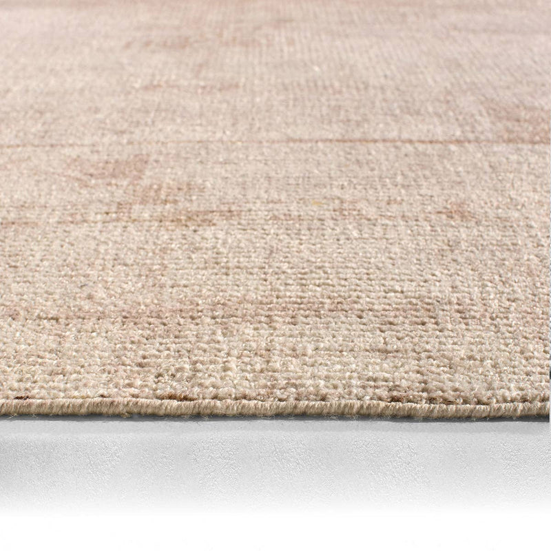 Cuore Rug in Curds Whey